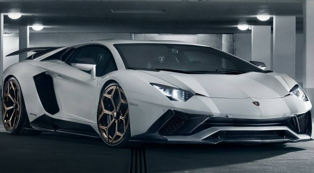 Lamborghini Aventador