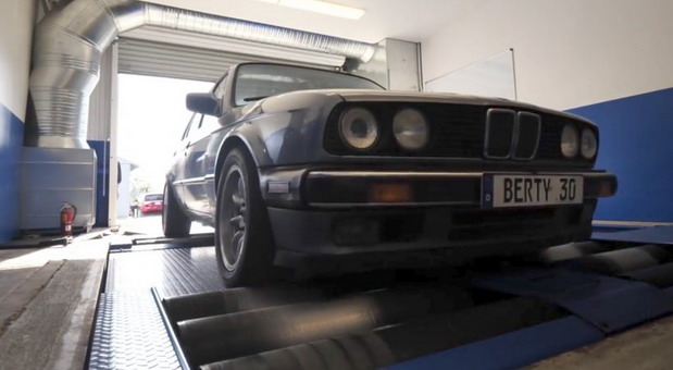 BMW E30 BMW E30