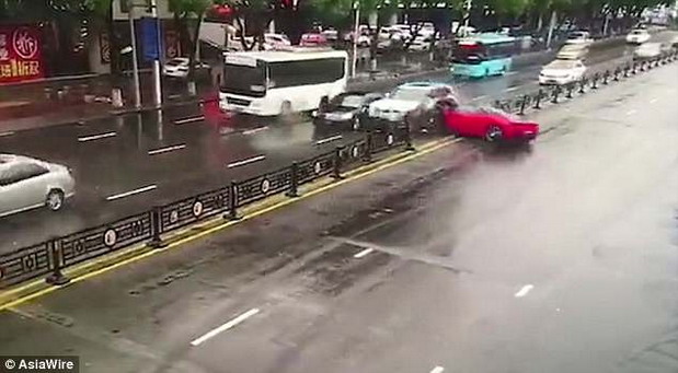 Ferrari crash Ferrari crash