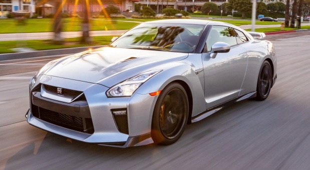 Nissan GT-R