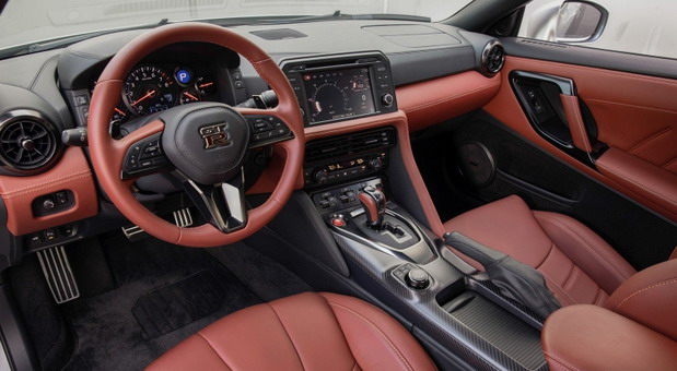 Nissan GT-R