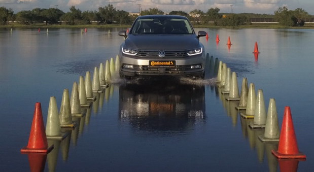 Continental razvija prvi automobil za testiranje guma bez vozača