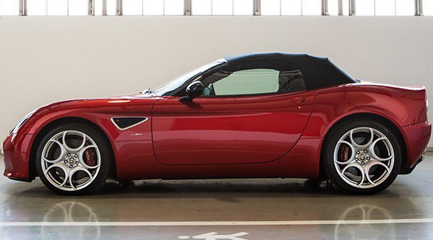 Alfa Romeo 8C Spider