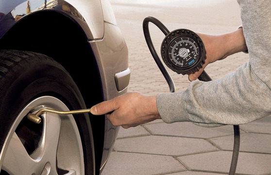 Sedam saveta za bezbedno putovanje automobilom Sedam saveta za bezbedno putovanje automobilom