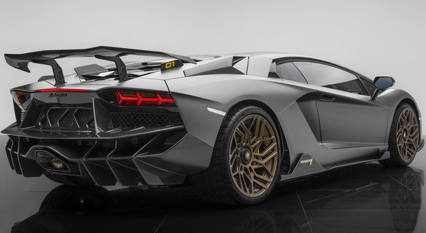 Onyx Lamborghini Aventador SX  