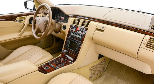 Mercedes E-Class Pickup Mercedes E-Class Pickup