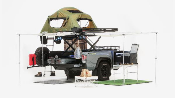 Toyota Kamp prikolica Toyota Kamp prikolica