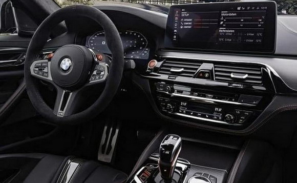 BMW M5 CS