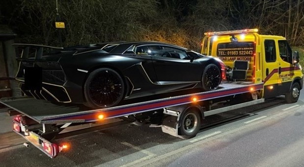 Britanska policija zaplenila Lamborghini Aventador SV