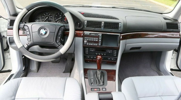 BMW 740iL BMW 740iL