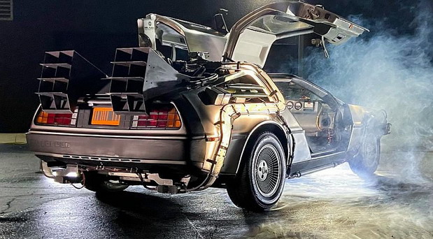 DeLorean DeLorean