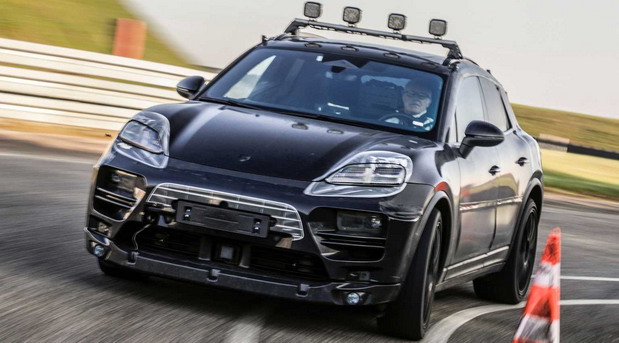 Porsche Macan EV