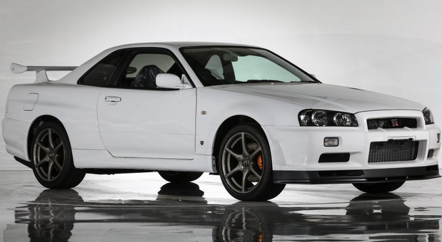 Nissan Skyline R34 GT-R V-Spec II Nur Nissan Skyline R34 GT-R V-Spec II Nur