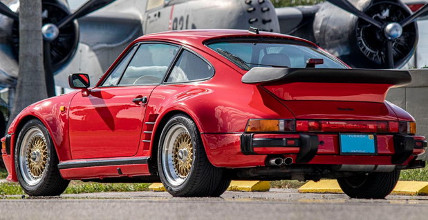 Porsche 930 Turbo Slantnose Porsche 930 Turbo Slantnose