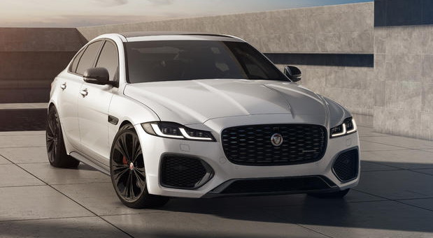 Jaguar R-Dynamic Black Jaguar R-Dynamic Black