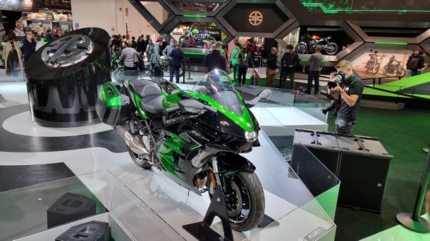 Kawasaki Ninja H2 SX 