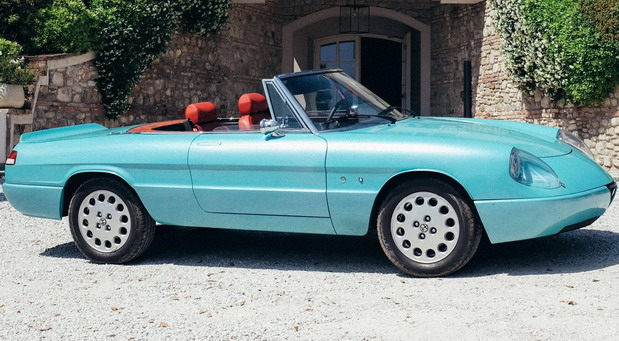 Alfa Romeo Spider Duetto Hybrid