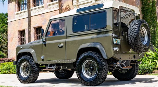 E.C.D. Land Rover Defender 90