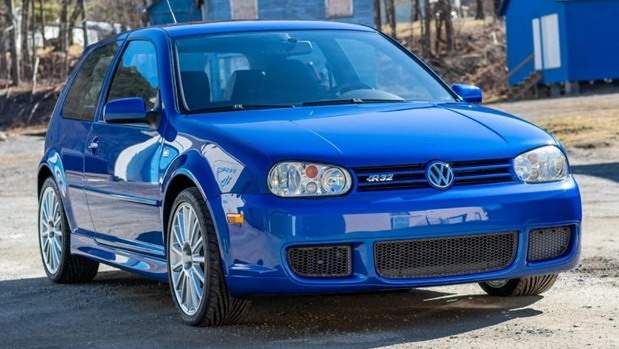 VW Golf R32