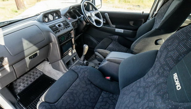 Mitsubishi Pajero Evolution Mitsubishi Pajero Evolution