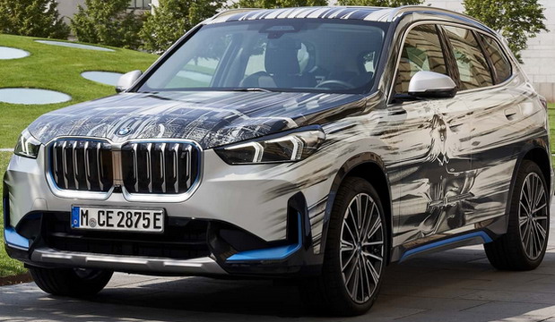 BMW iX1 art car 