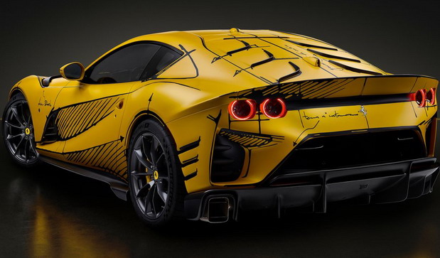 Ferrari 812 Competizione Tailor Made