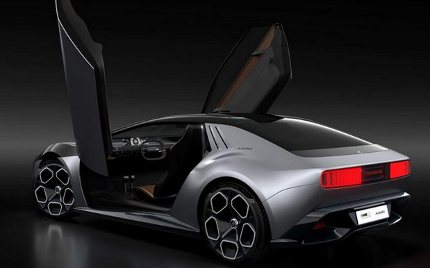 Italdesign Asso di Picche in Movimento