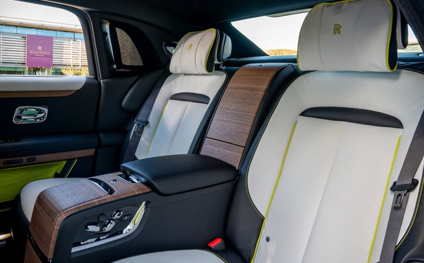Rolls-Royce Ghost Extended Expressionism Rolls-Royce Ghost Extended Expressionism