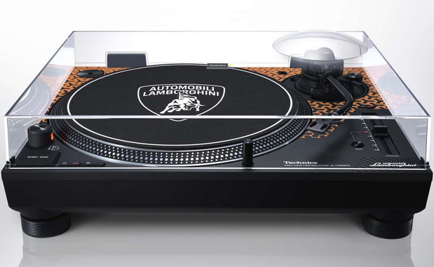 Technics SL-1200M7B 