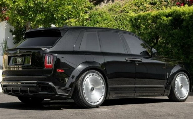 Rolls-Royce Cullinan Black Badge by 1016 Industries Rolls-Royce Cullinan Black Badge by 1016 Industries
