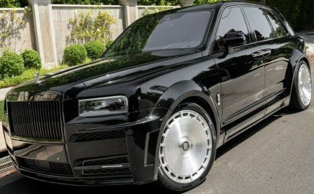 Rolls-Royce Cullinan Black Badge by 1016 Industries Rolls-Royce Cullinan Black Badge by 1016 Industries