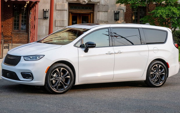 Chrysler Pacifica 100th Anniversary Edition Chrysler Pacifica 100th Anniversary Edition