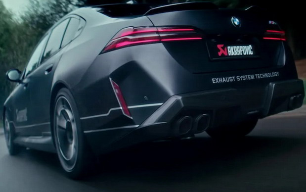 BMW M5 Akrapovič BMW M5 Akrapovič