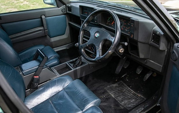 Alfa Romeo 75 Alfa Romeo 75
