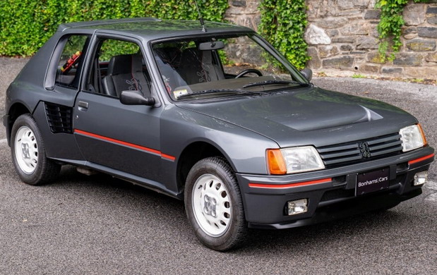 Peugeot 205 T16 Peugeot 205 T16