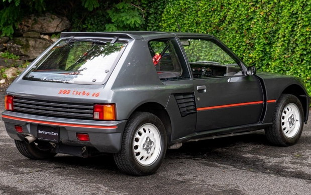 Peugeot 205 T16 Peugeot 205 T16