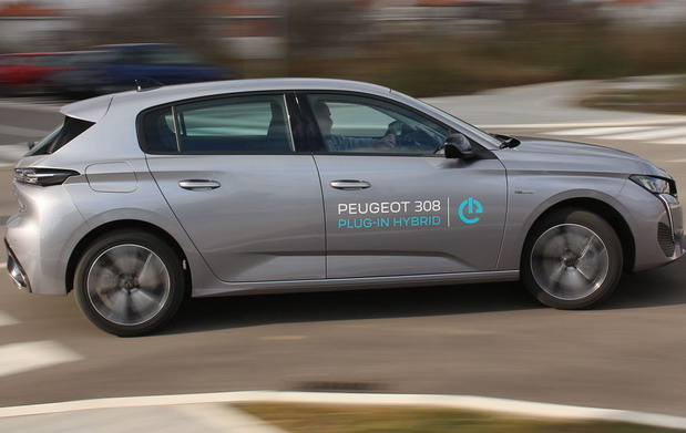 Peugeot 308 Plug-In Hybrid 180 Active Pack Peugeot 308 Plug-In Hybrid 180 Active Pack