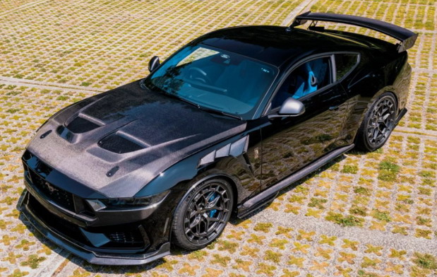 Ford Mustang by Clive Sutton Ford Mustang by Clive Sutton