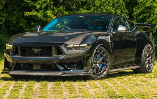 Ford Mustang by Clive Sutton Ford Mustang by Clive Sutton