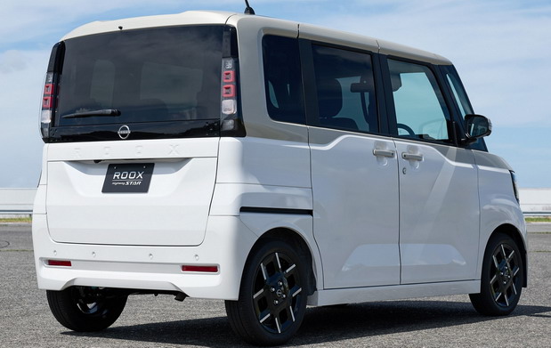 Nissan Roox Nissan Roox