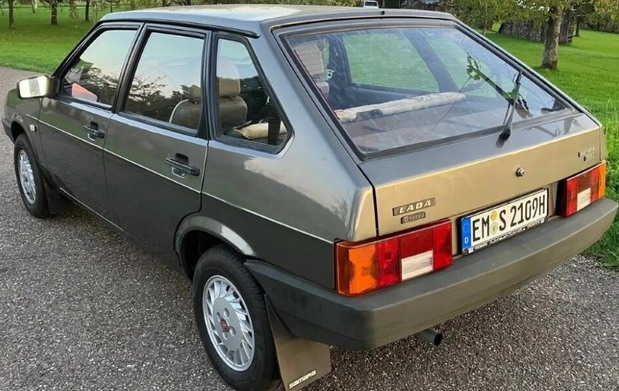 Lada Samara