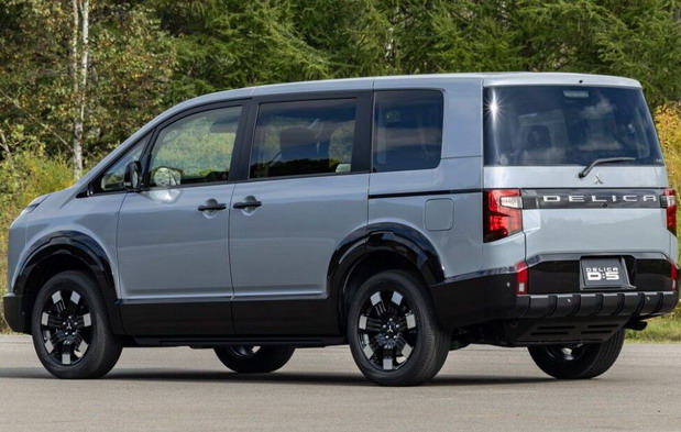 Mitsubishi Delica D:5