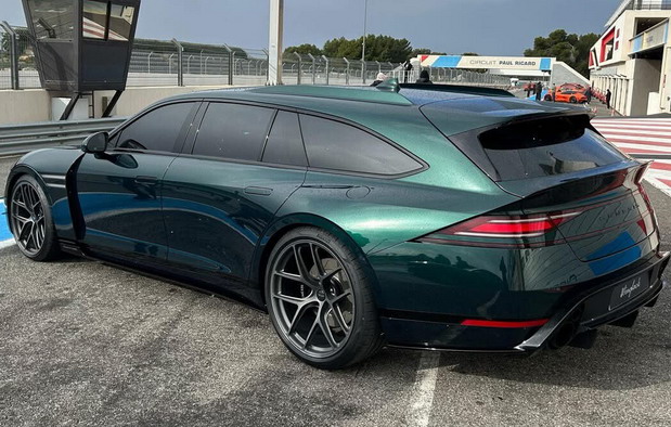 Genesis G90 Wingback concept Genesis G90 Wingback concept