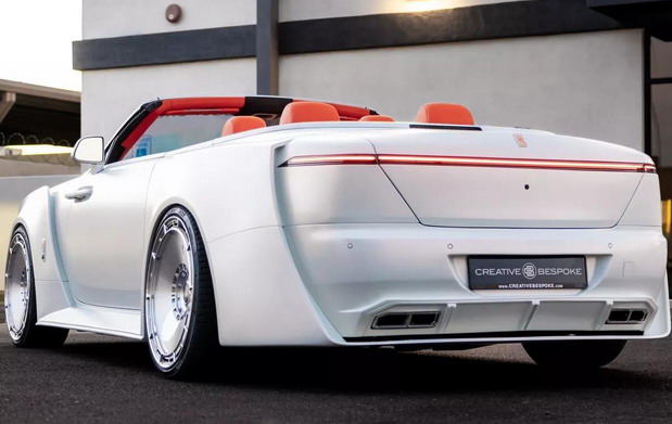 Venuum Rolls-Royce Dawn