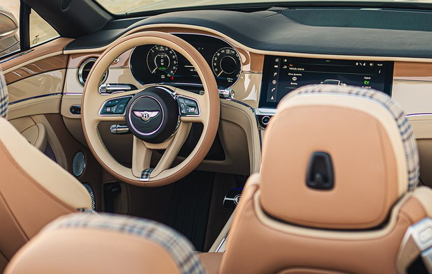 Bentley Continental GTC Azure Mulliner Qatar Edition Bentley Continental GTC Azure Mulliner Qatar Edition