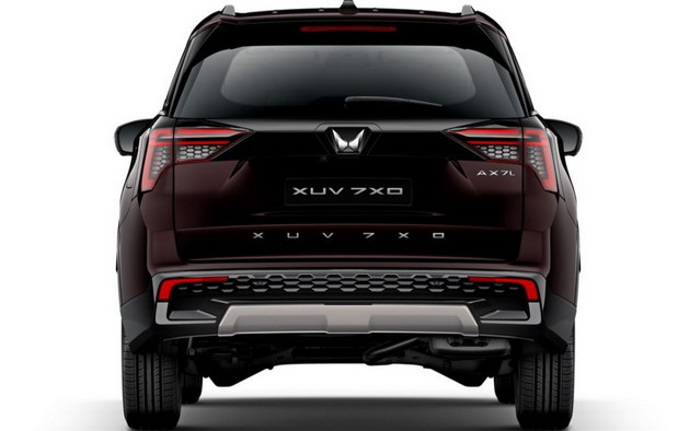 Mahindra XUV 7XO