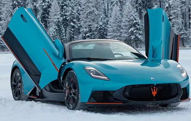 Maserati MCPura Cielo Frozen Magma