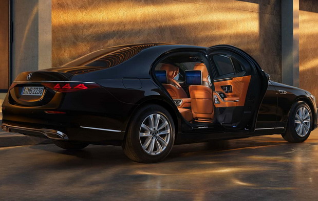 Mercedes S680 Guard 4Matic 