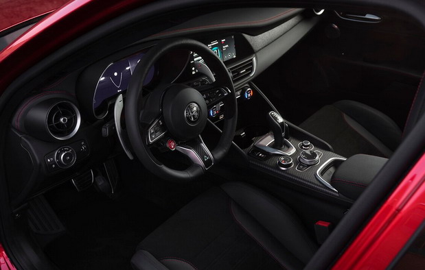 Alfa Romeo Giulia Quadrifoglio