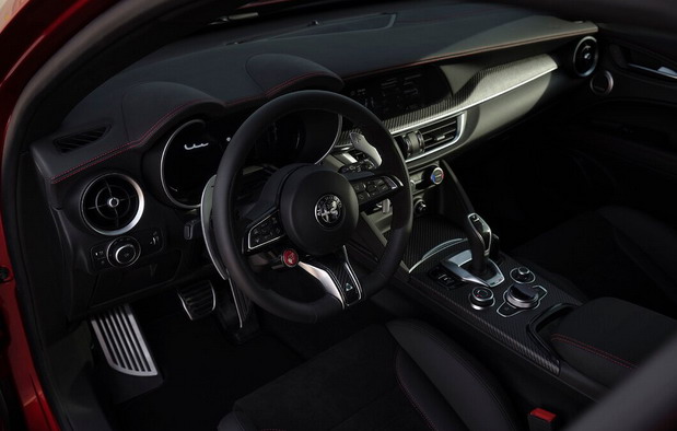 Alfa Romeo Stelvio Quadrifoglio